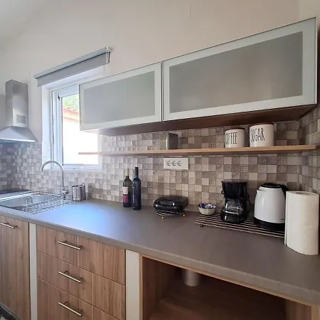 Maro Sweet Apartment Aigio