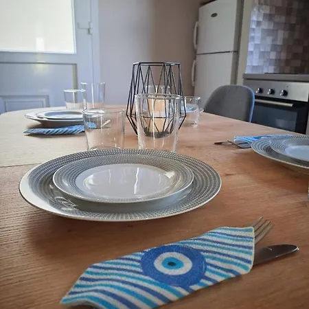 Maro Sweet Apartment Aigio